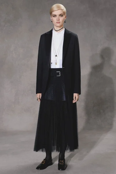 Look 3